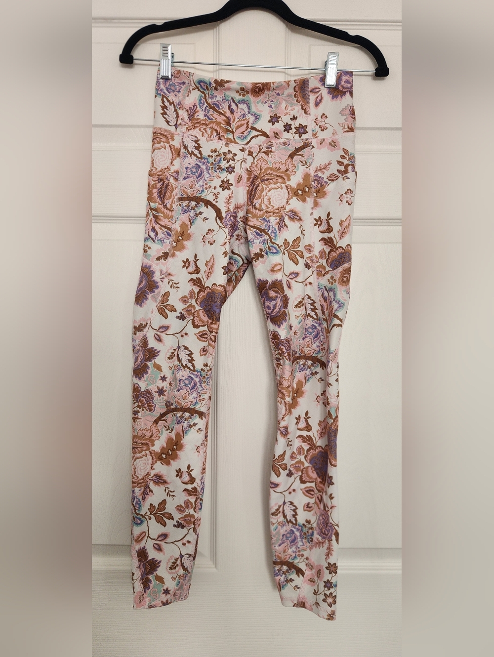 Jessica Simpson Floral Skinny Leggings in Cream, Brown & Purple